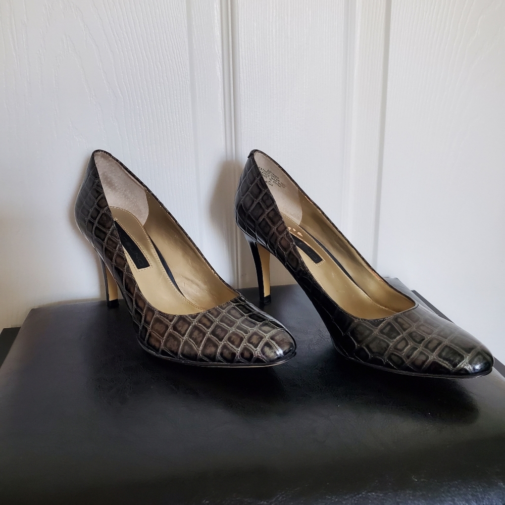 Bandolino Dark Green Shiny Alligator Round Toe Shoes
